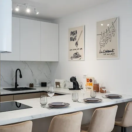 Luxury 1br Entire Fast Wifi In One Cotroceni Apartamento