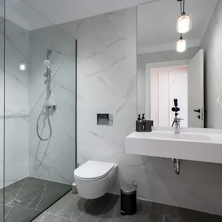 Luxury 1br Entire Fast Wifi In One Cotroceni Bucarest