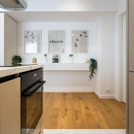 Luxury 1br Entire Fast Wifi In One Cotroceni Apartament