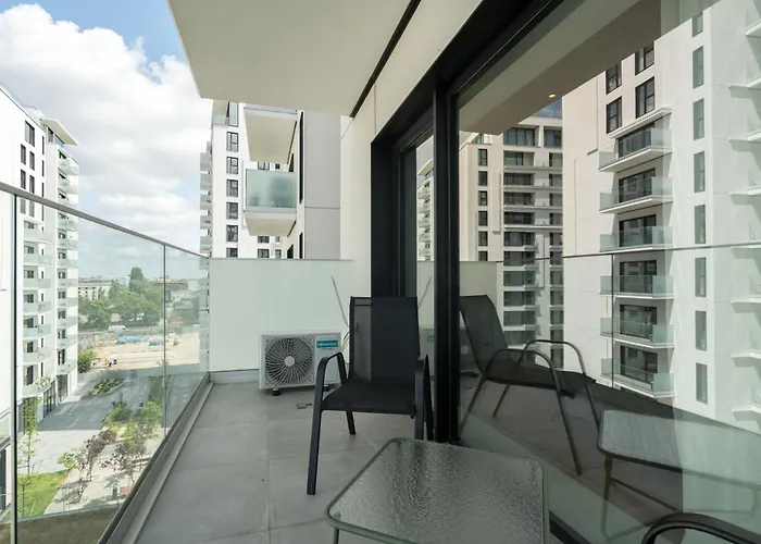Luxury 1br Entire Fast Wifi In One Cotroceni Apartament Bukareszt