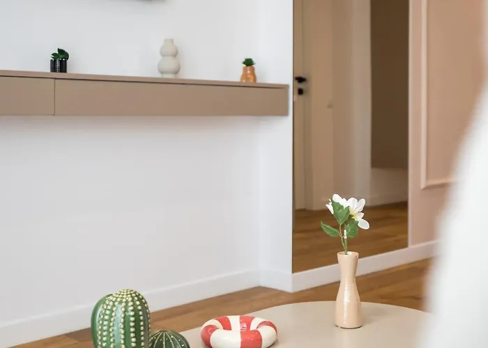 Luxury 1br Entire Fast Wifi In One Cotroceni Apartmán *