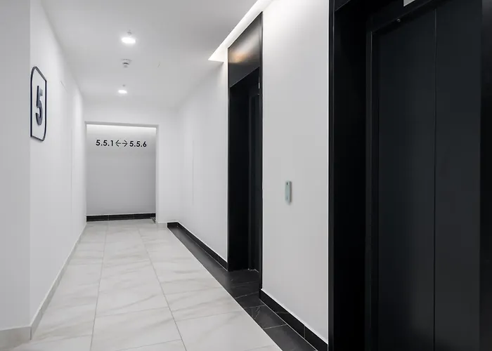 Luxury 1br Entire Fast Wifi In One Cotroceni * Bukareszt
