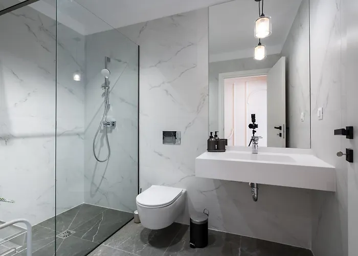 Luxury 1br Entire Fast Wifi In One Cotroceni Bukurešť