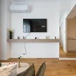 Luxury 1br Entire Fast Wifi In One Cotroceni * Бухарест